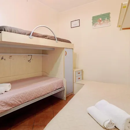 Casa Di Molly Cozy Near Via Roma Apartment